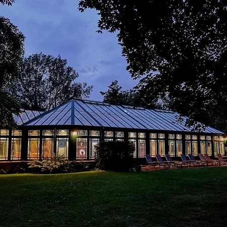Engo Gard & Restaurant