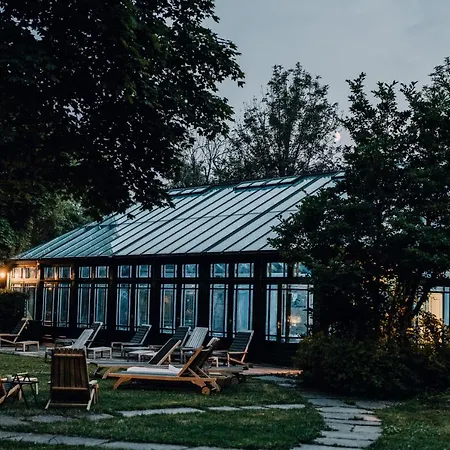 Hotel Engo Gard & Restaurant