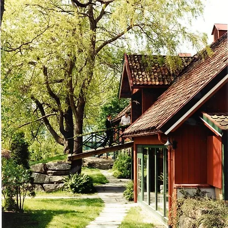 Hotel Engo Gard & Restaurant