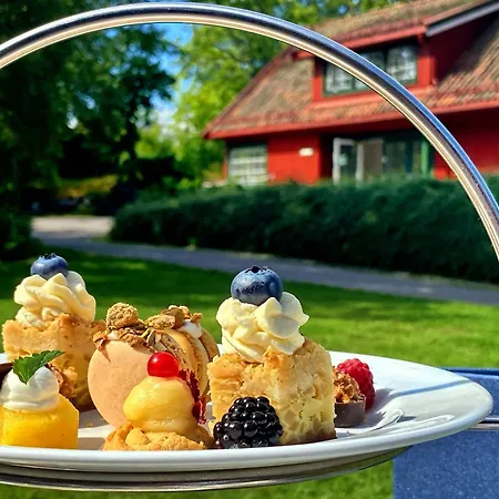 Hotel Engo Gard & Restaurant