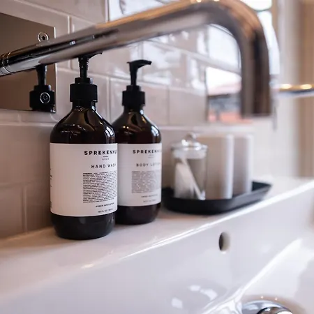 Engo Gard & Restaurant Hotel *